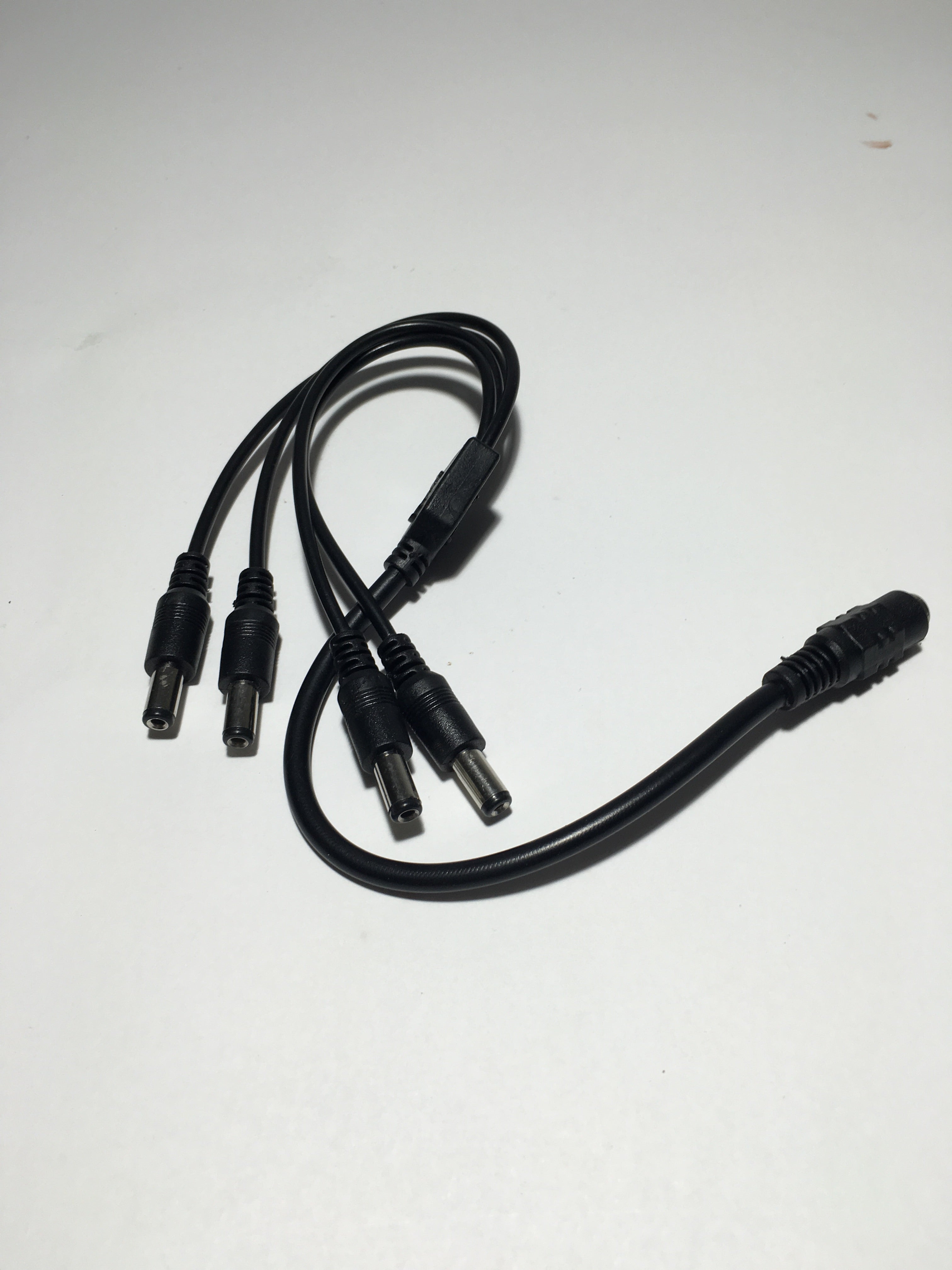 4-Way Power Supply Splitter